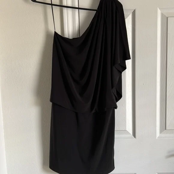 jessica simpson one shoulder black dress Jessica Simpson Women's One Shoulder Ruffle Bottom Dress, Black, 10 at  Amazon Women's Clothing store